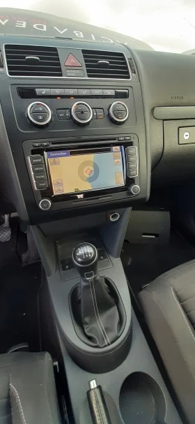 VW Touran 1.6 TDI, снимка 11