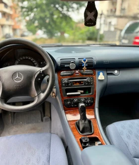 Mercedes-Benz C 200, снимка 5