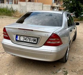 Mercedes-Benz C 200, снимка 4