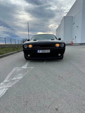 Dodge Challenger HEMI 5.7, снимка 1