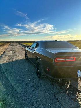 Dodge Challenger HEMI 5.7, снимка 9