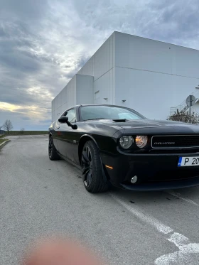 Dodge Challenger HEMI 5.7, снимка 3