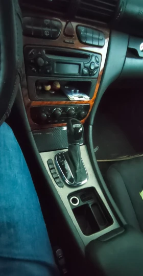 Mercedes-Benz C 220, снимка 4