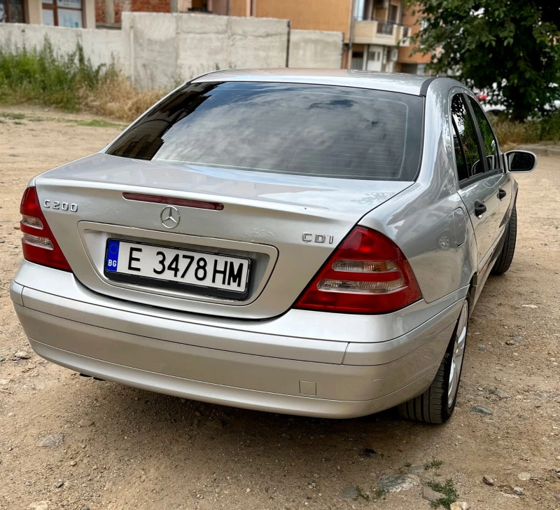 Mercedes-Benz C 200, снимка 4 - Автомобили и джипове - 47390339