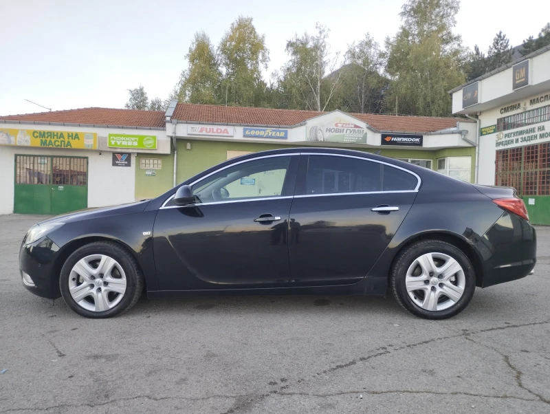 Opel Insignia 2.0 - 160ps, снимка 4 - Автомобили и джипове - 47698648