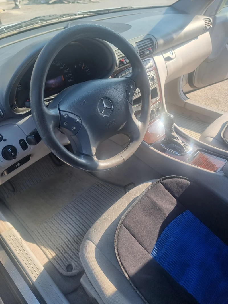 Mercedes-Benz C 220 2200, снимка 4 - Автомобили и джипове - 47963825