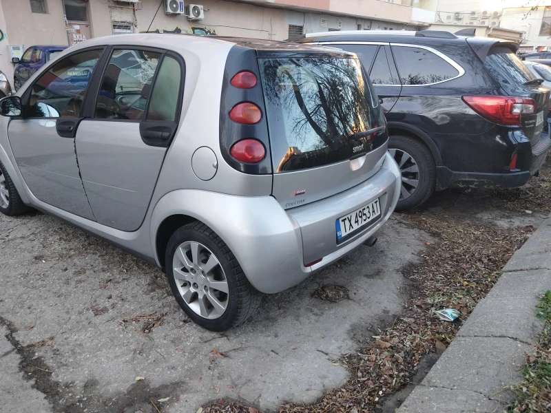 Smart Forfour, снимка 3 - Автомобили и джипове - 48096567