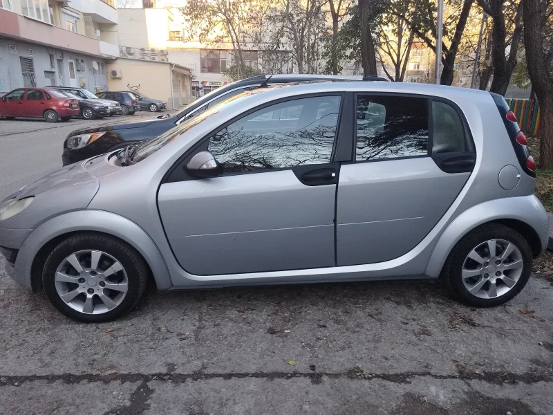 Smart Forfour, снимка 2 - Автомобили и джипове - 48096567