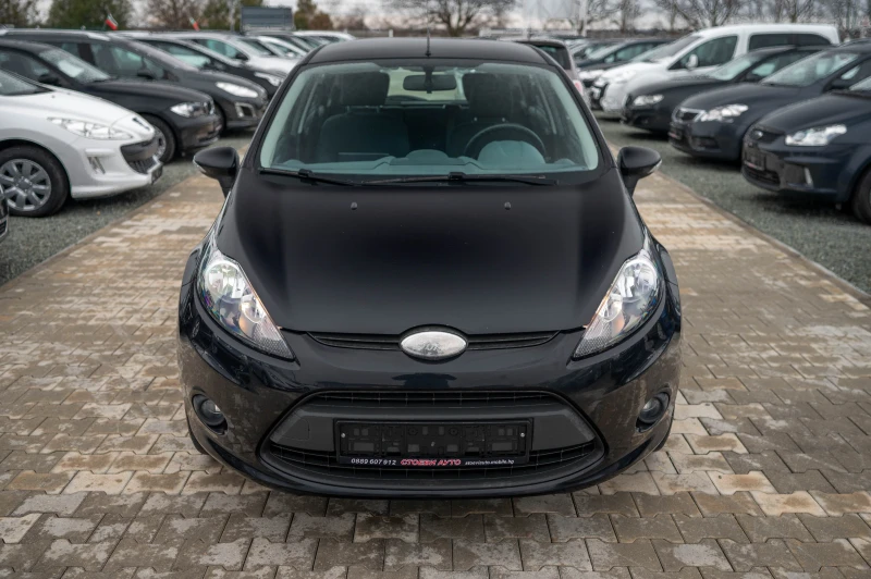 Ford Fiesta 1.3* 2010г* бензин, снимка 3 - Автомобили и джипове - 48206530