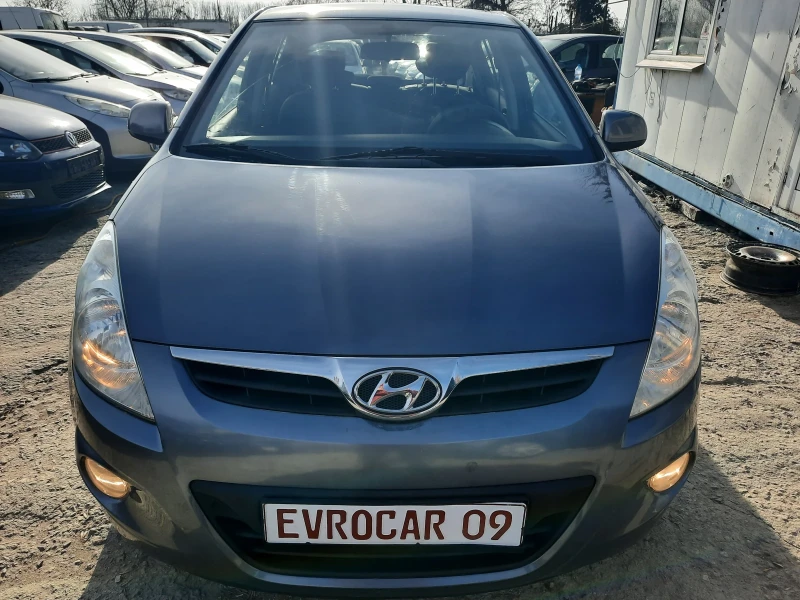 Hyundai I20 2011та КАТО НОВА !!, снимка 5 - Автомобили и джипове - 48351581