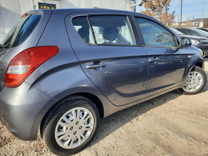 Hyundai I20 2011та КАТО НОВА !!, снимка 6 - Автомобили и джипове - 48351581