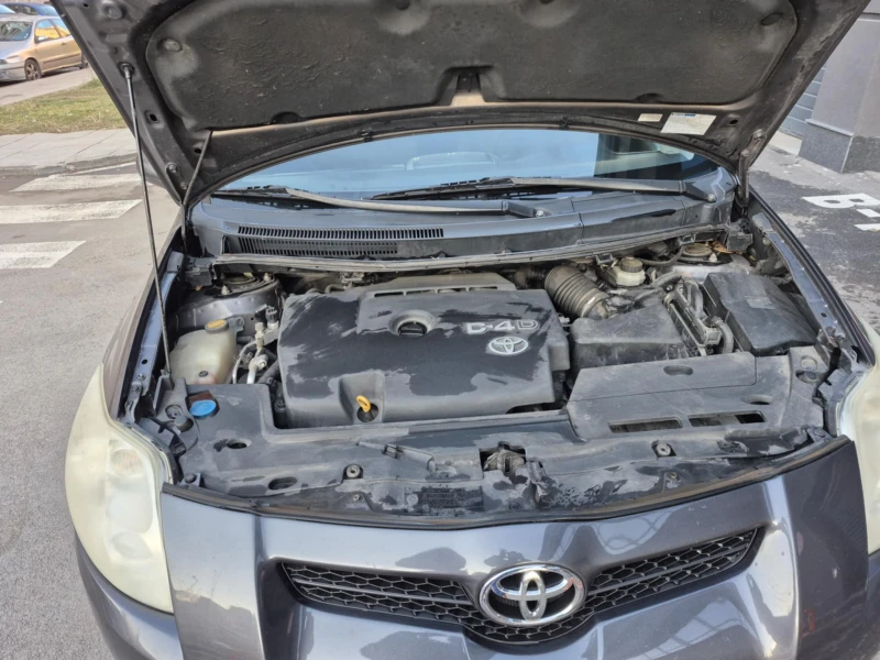 Toyota Auris, снимка 11 - Автомобили и джипове - 48562991