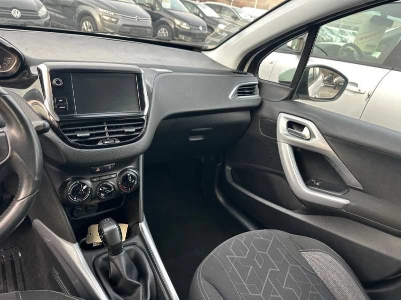 Peugeot 2008 1.6 HDI, снимка 10 - Автомобили и джипове - 48596749