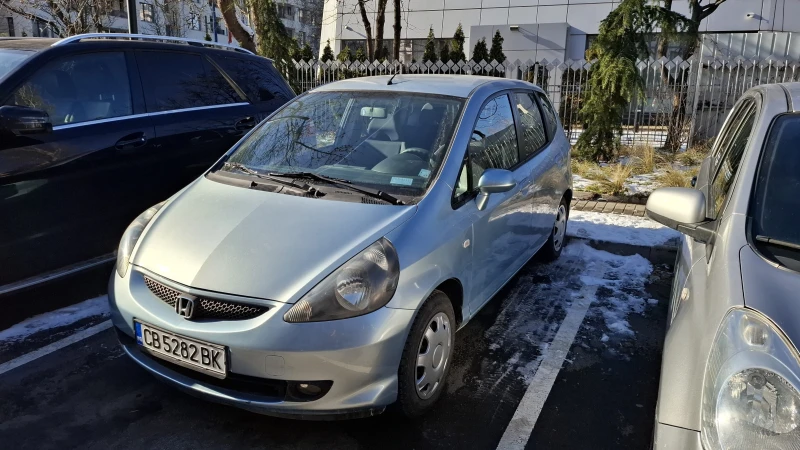 Honda Jazz, снимка 1 - Автомобили и джипове - 48672912