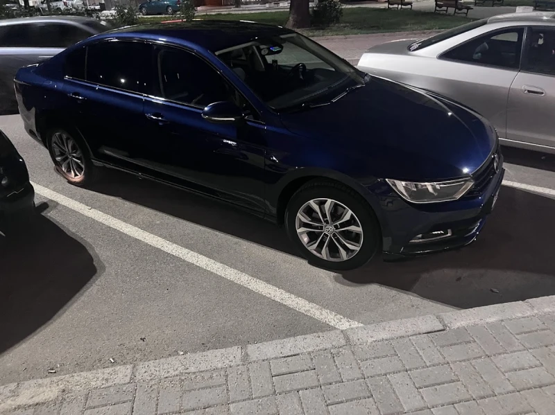 VW Passat 2.0 TDI, снимка 4 - Автомобили и джипове - 52571022