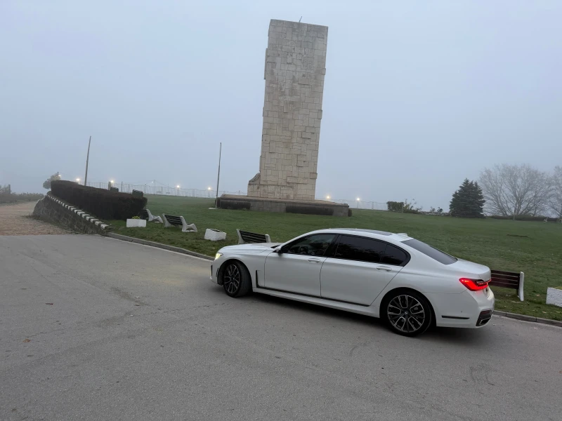 BMW 740 B58, снимка 2 - Автомобили и джипове - 52618668