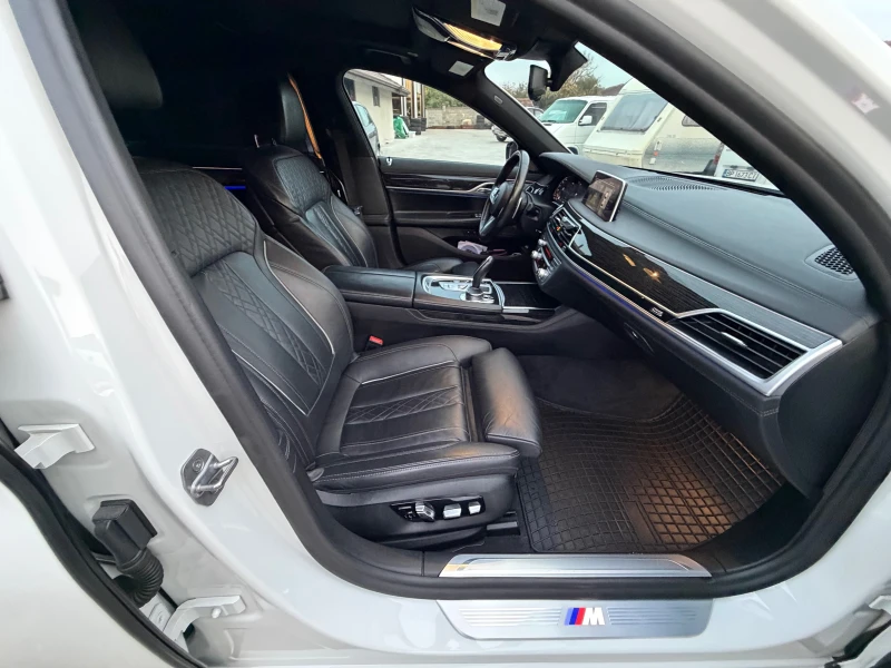 BMW 740 B58, снимка 13 - Автомобили и джипове - 52618668