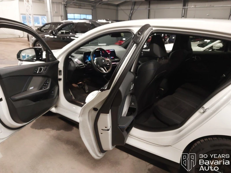 BMW 135 M135i xDrive Steptronic, снимка 5 - Автомобили и джипове - 52726370