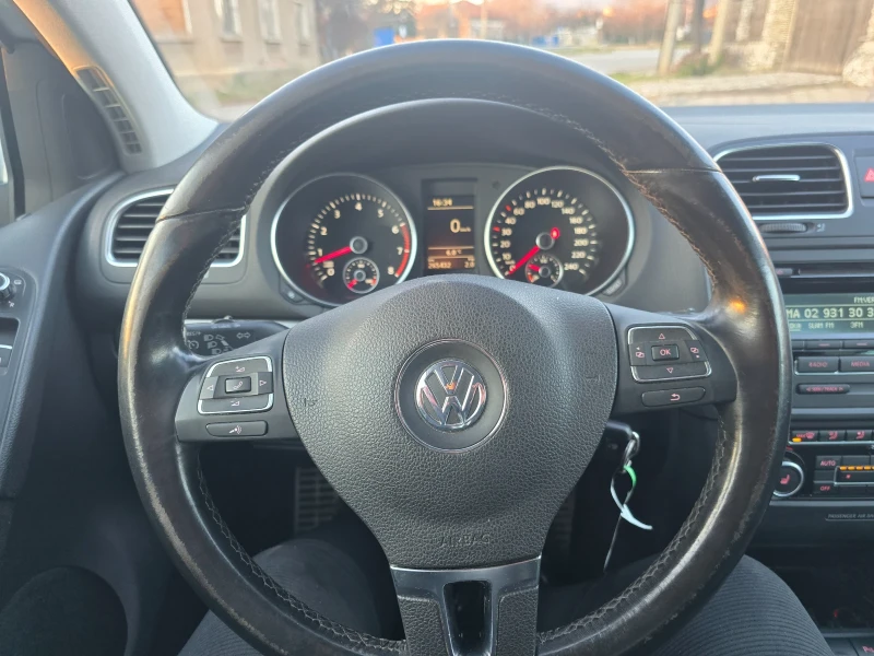 VW Golf Холандия GT пакет ТОП ТОП СЪСТОЯНИЕ , снимка 16 - Автомобили и джипове - 52867443