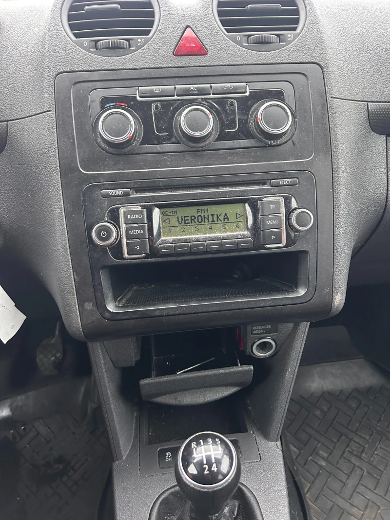 VW Caddy 1.6TDI 4+ 1 EURO 5, снимка 14 - Автомобили и джипове - 52896319