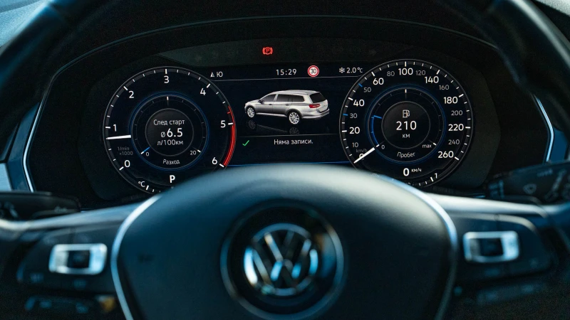 VW Passat R-LINE, снимка 13 - Автомобили и джипове - 52956721