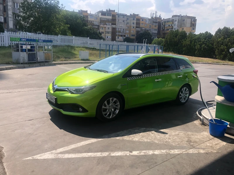 Toyota Auris, снимка 2 - Автомобили и джипове - 53184749