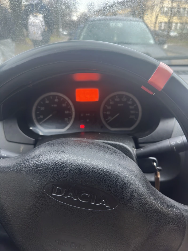 Dacia Logan 1.5 dci, снимка 7 - Автомобили и джипове - 53247457