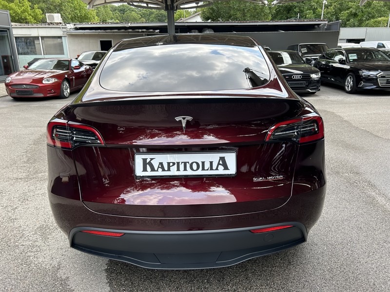 Tesla Model Y Performance Dualmotor 4x4/ Cherry Red, снимка 6 - Автомобили и джипове - 45714335