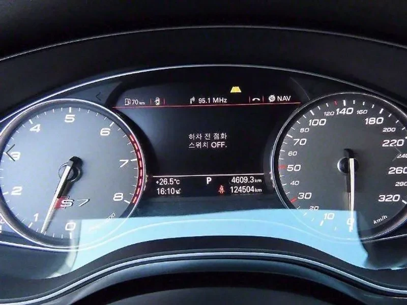 Audi S7 4.0 TFSI Quattro, снимка 8 - Автомобили и джипове - 54204024