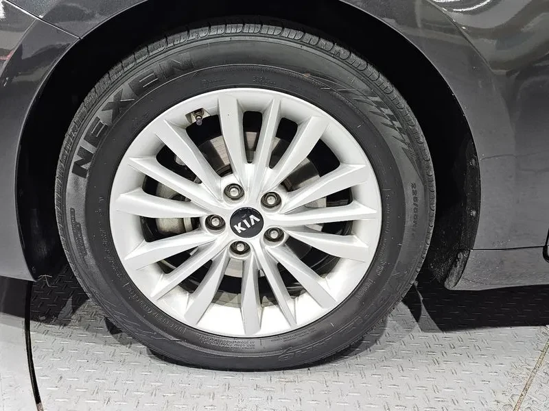 Kia K7 3.0 Lpi Standard, снимка 5 - Автомобили и джипове - 55000277