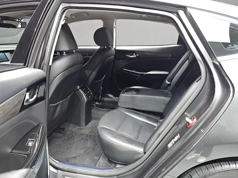 Kia K7 3.0 Lpi Standard, снимка 12 - Автомобили и джипове - 55000277