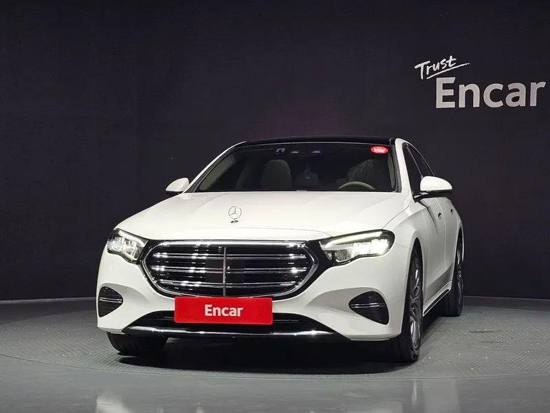 Mercedes-Benz E 200 - САМО 30% АВАНС, снимка 3 - Автомобили и джипове - 55568342