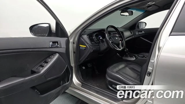 Kia K5, снимка 10 - Автомобили и джипове - 56082112