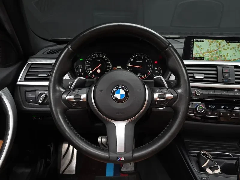 BMW 330 ///M PACK, снимка 14 - Автомобили и джипове - 56497517