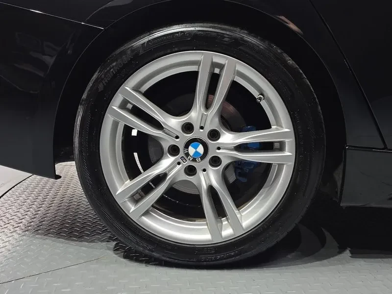 BMW 330 ///M PACK, снимка 5 - Автомобили и джипове - 56497517