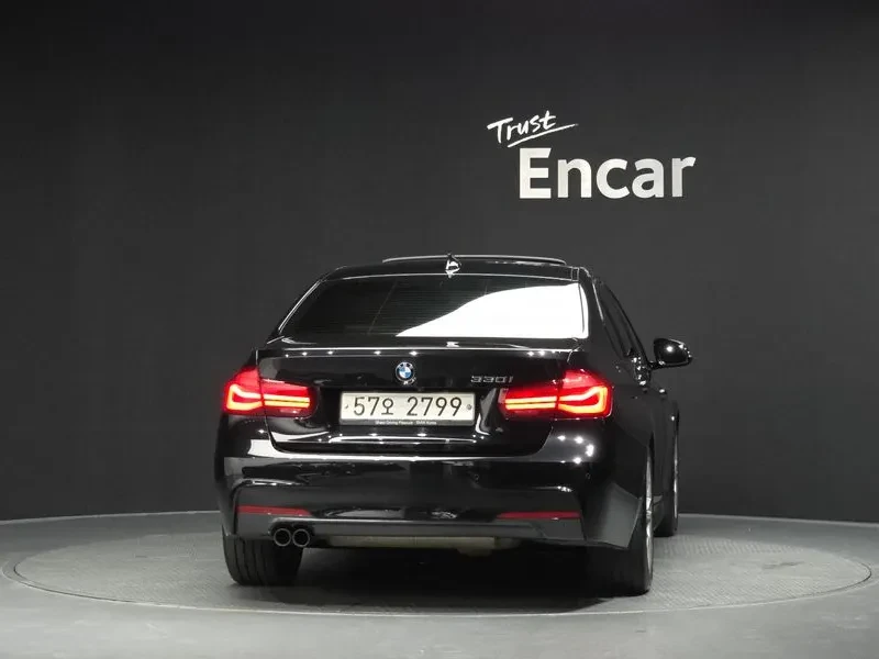 BMW 330 ///M PACK, снимка 4 - Автомобили и джипове - 56497517