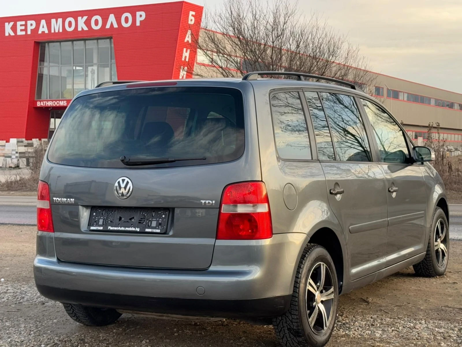 VW Touran 1.9TDI 1O5к.с 6с.к ЛИЗИНГ. 7.МЕСТА - изображение 5