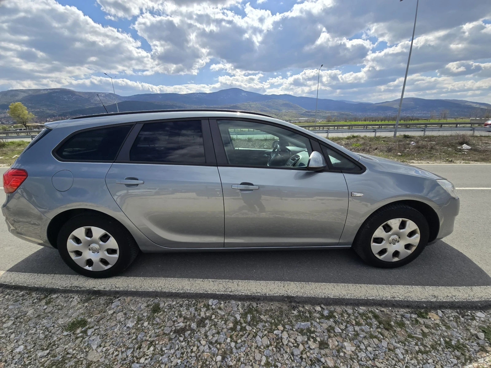 Opel Astra 1.4/BENZIN/NOVA - изображение 4