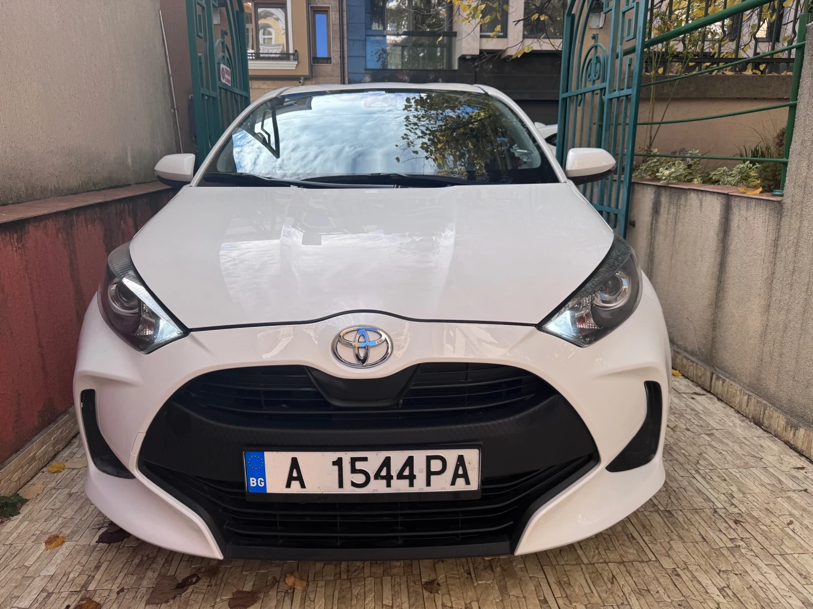 Toyota Yaris 1.5 | Mobile.bg   1