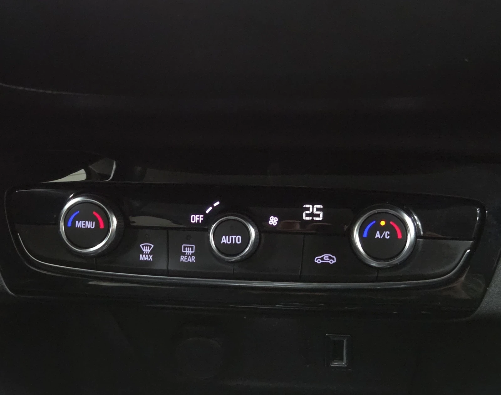 Opel Corsa 51KWh/GS line/LED/Camera | Mobile.bg   14