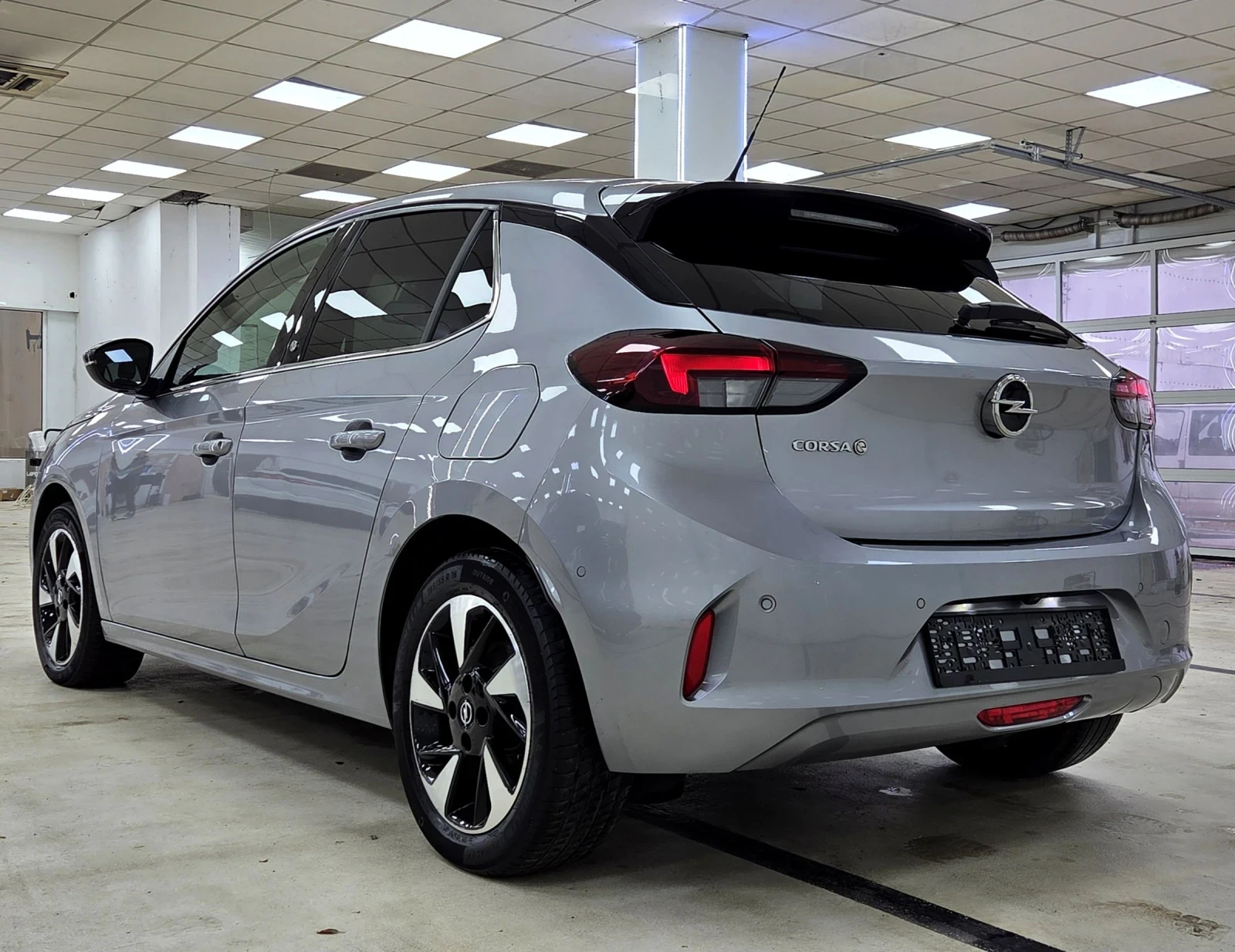 Opel Corsa 51KWh/GS line/LED/Camera | Mobile.bg   4