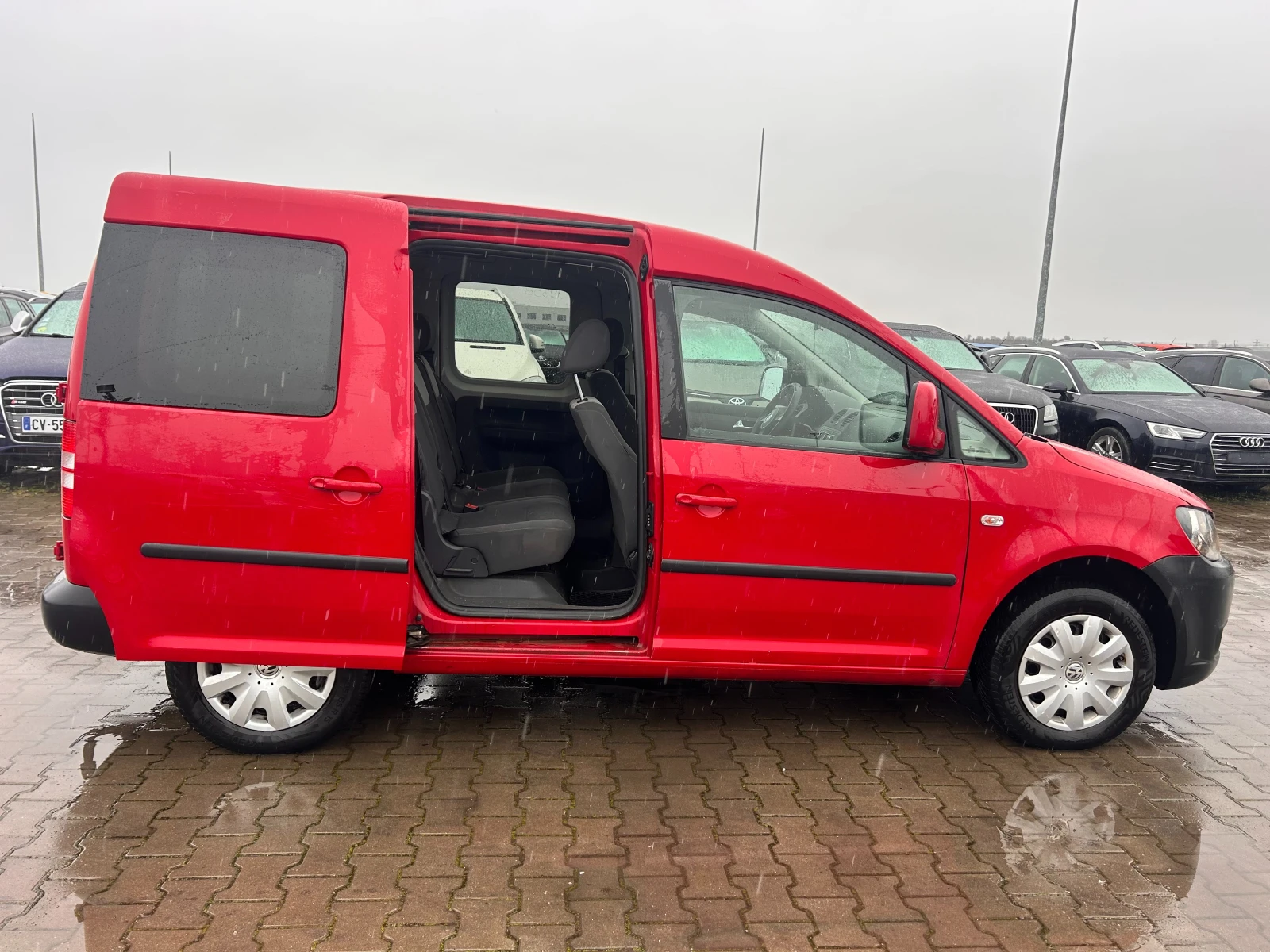 VW Caddy 1.6TDI 4+ 1 EURO 5 - изображение 6