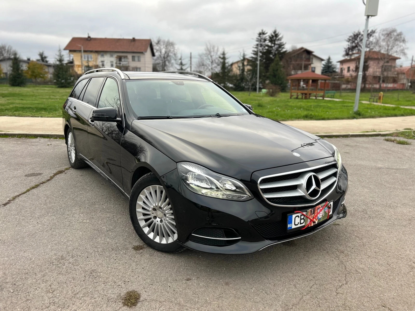 Mercedes-Benz E 220 E220CDI - изображение 2