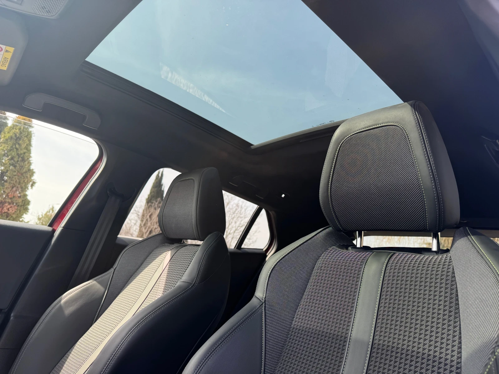 Peugeot 2008 GT Germany, снимка 13 - Автомобили и джипове - 53773944