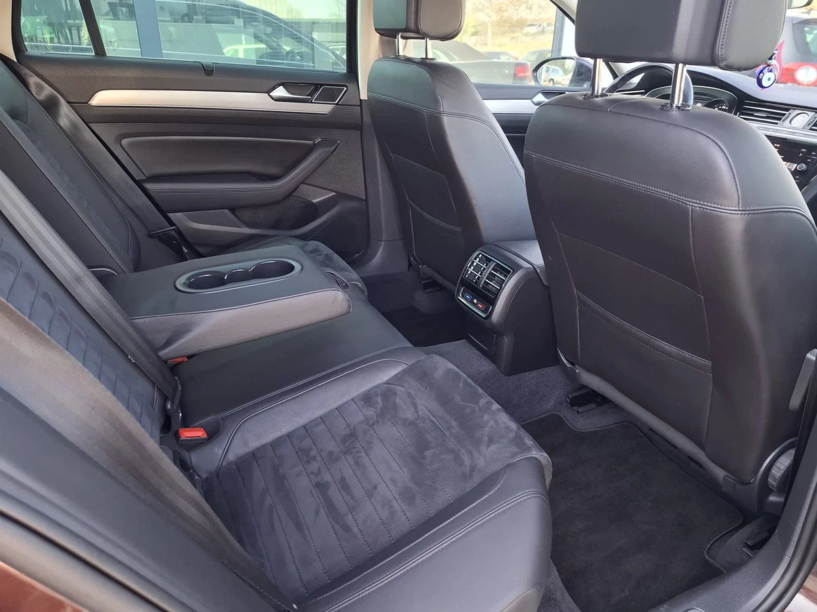 VW Passat 4motion dsg 190hp, снимка 9 - Автомобили и джипове - 53879368