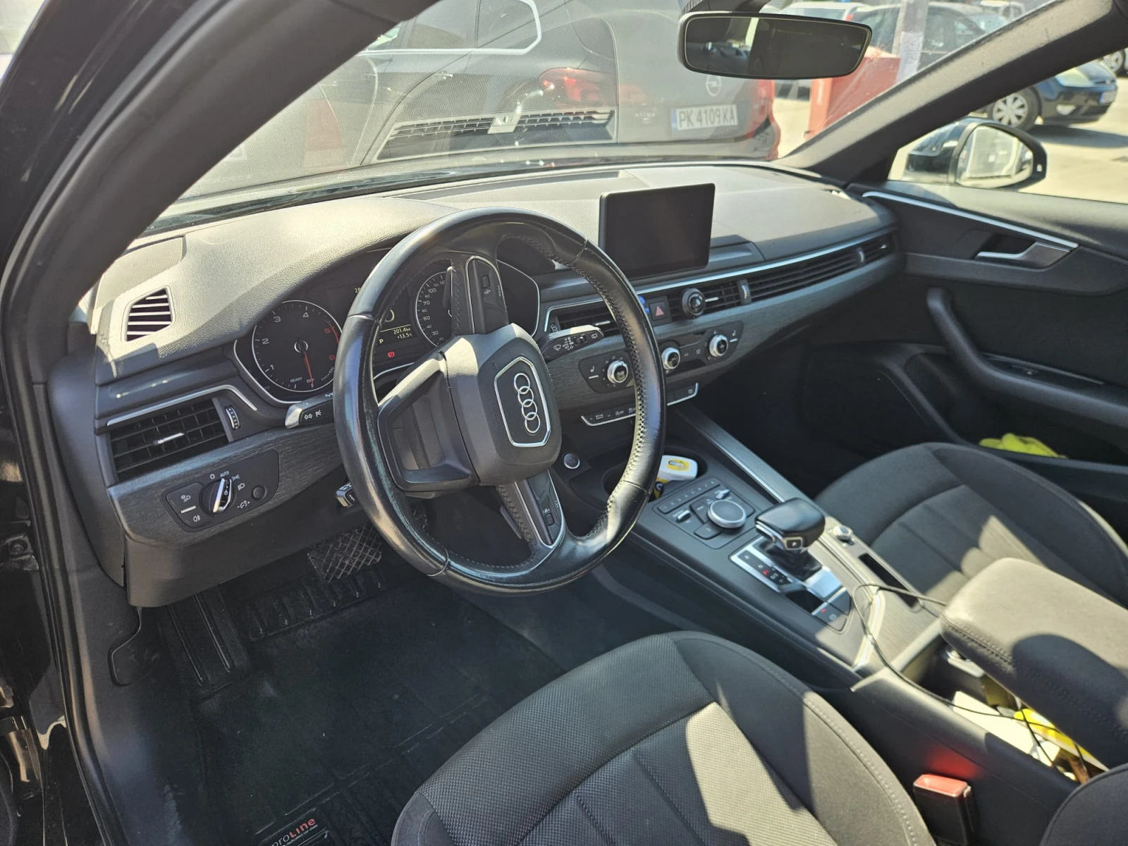 Audi A4 Avant, снимка 16 - Автомобили и джипове - 53944154