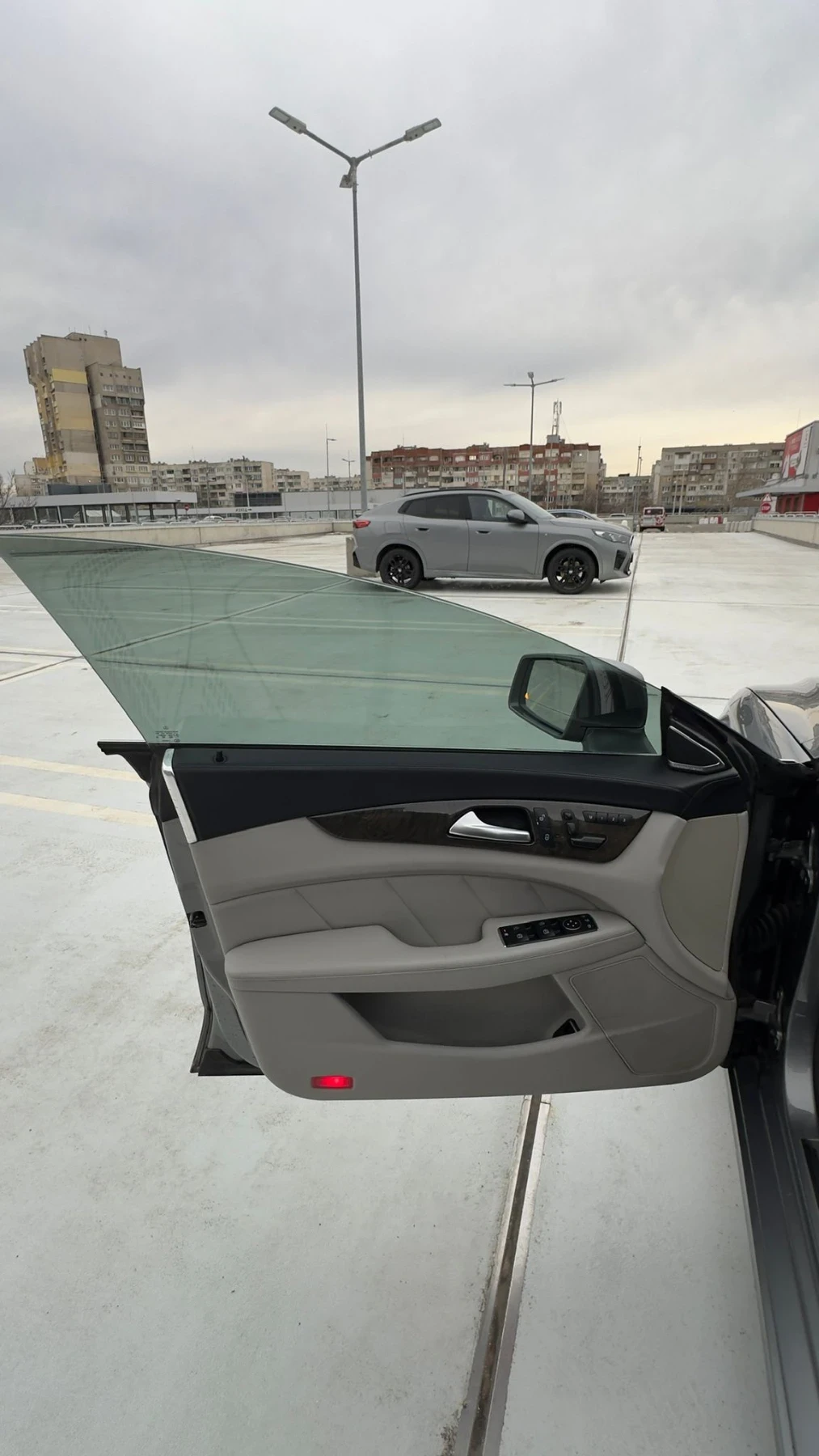 Mercedes-Benz CLS 350 4matic Франция , снимка 14 - Автомобили и джипове - 54091832