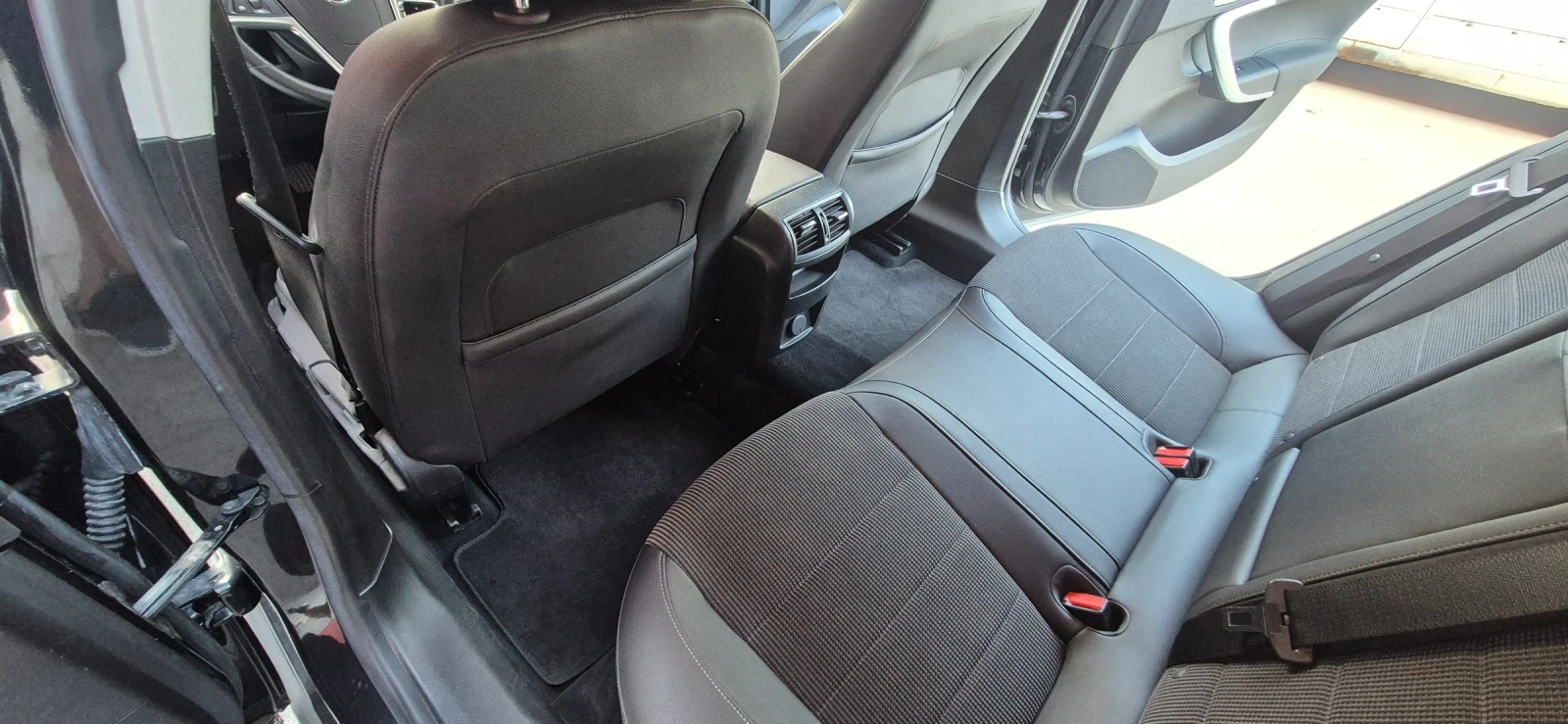 Opel Insignia, снимка 10 - Автомобили и джипове - 54162899