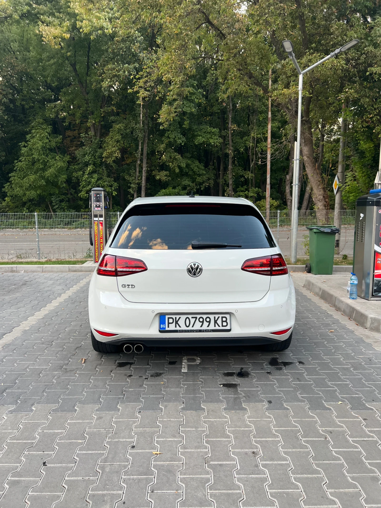 VW Golf, снимка 5 - Автомобили и джипове - 54236257