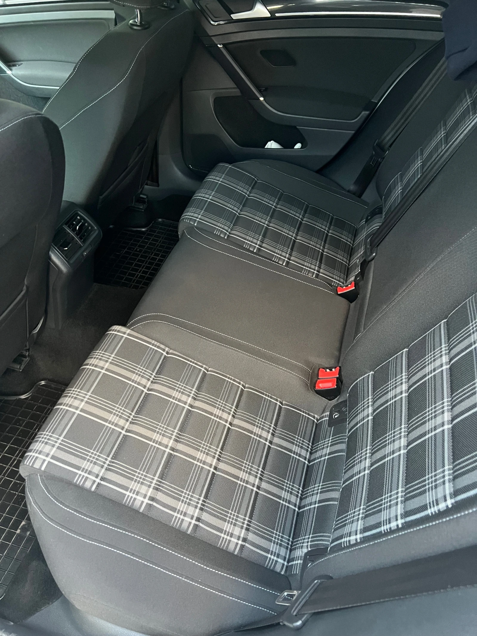 VW Golf, снимка 8 - Автомобили и джипове - 54236257